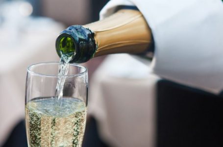 Arrestohen dy shqiptarë në Itali, vodhën shampanjën dhe pije të tjera me vlerë 200 mijë euro