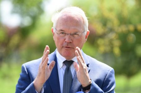 Ambasadori Hill: Formimi i Asociacionit është test për Kosovën