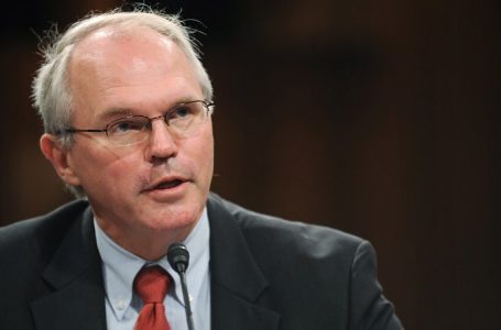​Hill: SHBA mbështet përpjekjet e BE-së për të arritur zgjidhje në dialogun Kosovë-Serbi