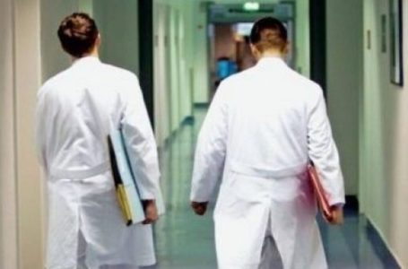Kosova rrezikon të mbetet pa mjekë, po gjejnë punë me paga deri në 4,000 euro në Gjermani