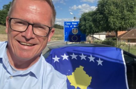“Kosova është 10 vjet para Serbisë”, ekonomisti austriak udhëton në dy vendet dhe i krahason ato