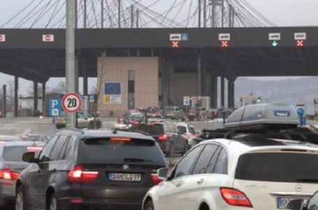 Bashkatdhetarët po kthehen në vendet ku punojnë, kolona në Merdar dhe te Dheu i Bardhë