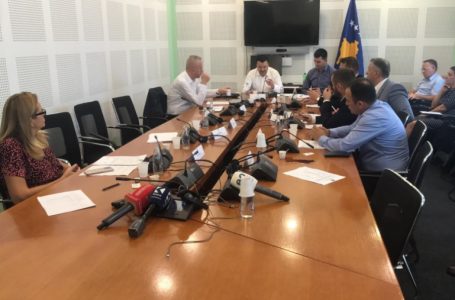 ​Propozimi i deputetit Muja bëhet “mollë sherri” në Komisionin hetimor për energjinë