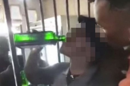 Një burrë vdes pasi piu një shishe alkool në 2 minuta