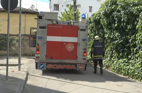 Zjarr në një banesë në Tiranë, vdes foshnja 6 muajshe