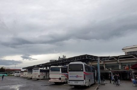 Afër 300 mijë euro gjoba për autobusë që nuk lëshojnë kuponë fiskal