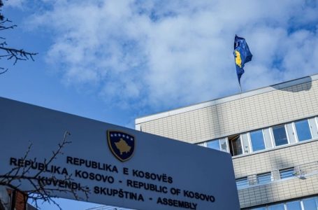 Qeveria ua ka pezulluar punën 17 hidrocentraleve