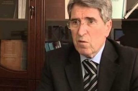 ​Shtatë vjet nga vdekja e akademik Esat Stavilevci
