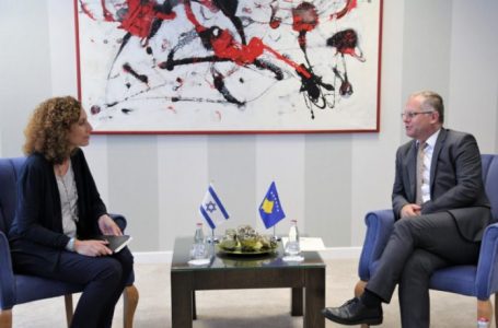 Bislimi takon ambasadoren e Izraelit, flasin për situatën në veri dhe mungesën e liberalizimit të vizave