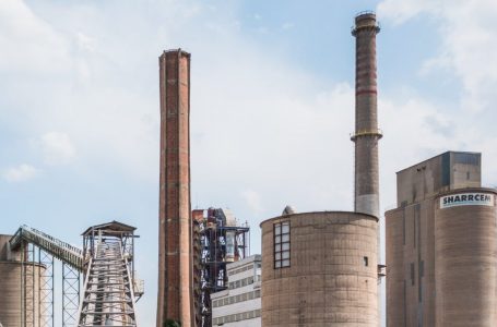 Protesta ndaj rritjes së çmimit të çimentos, Sharrcem: Industria është prekur nga kostot e larta të energjisë në botë