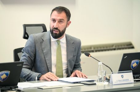 Ministri Krasniqi ju bën thirrje kryetarëve të komunave: Bëjuni presion operatorëve të përfundojnë projektet