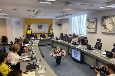 Qeveria e prerë, nuk dalin pagat për ata që ishin në grevë