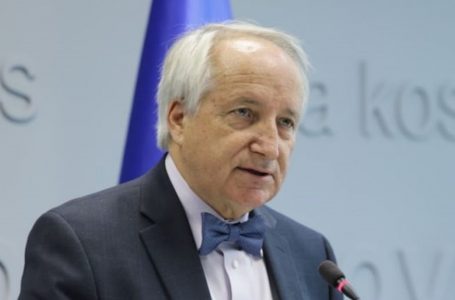 Rifat Latifi: Sistemi publik i kujdesit shëndetësor mbeti i pafinancuar vit pas viti
