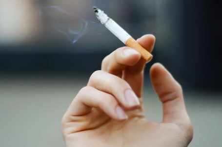 ​Nuk zbatohet ligji për kontrollin e duhanit, shkelet edhe nga institucionet publike
