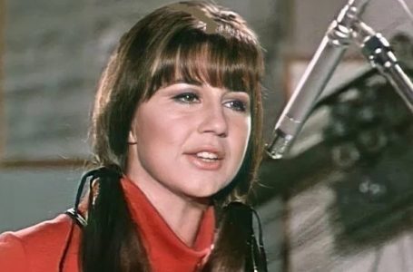 Vdes Judith Durham, ish-këngëtarja e grupit ‘Seekers’