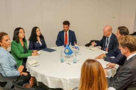 Osmani në Çeki takon zv.kryeministrin holandez