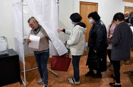 Referendumet në Ukrainë, raportohet për pjesëmarrje të lartë