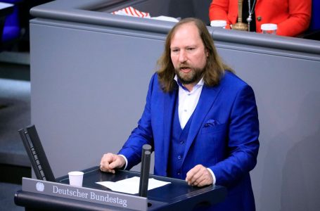 Hofreiter: Liberalizimi i vizave për Kosovën është në fazën finale