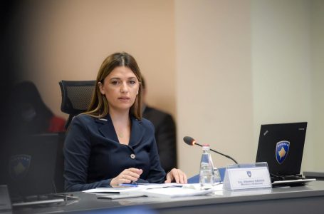 Ministrja Haxhiu: Po i vendosim masat e reciprocitetit si çdo shtet normal