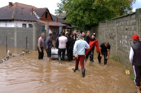 Familjeve të evakuara në paralagjen Brekoc do t’u sigurohet strehimi