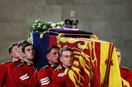 Sot i jepet lamtumira e fundit Mbretëreshës Elizabeth II