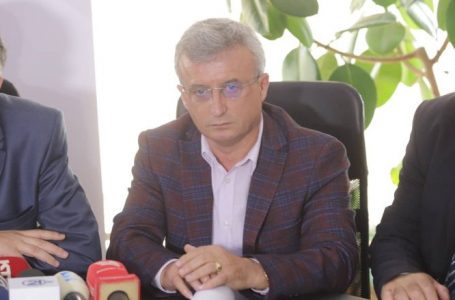 Kryetari i Sindikatës së Arsimit të Shqipërisë, i bën thirrje Kurtit e Nagavcit që të bisedojnë me SBAShK-un