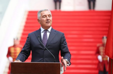 Mblidhen nënshkrimet për shkarkimin e presidentit të Malit të Zi