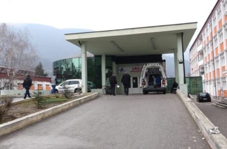 Dyshohet për bombë në Spitalin e Pejës