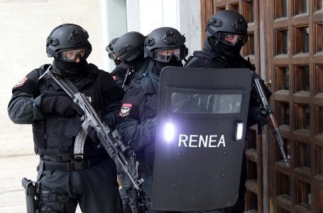 ​Forcat RENEA hyjnë në ambasadën iraniane në Tiranë