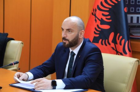 Mbi dy mijë e-mail sekrete të ish-drejtorit të Policisë në Shqipëri në duar të hakerave