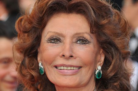 Ikona e kinematografisë, Sophia Loren feston sot 88 vjetorin e lindjes
