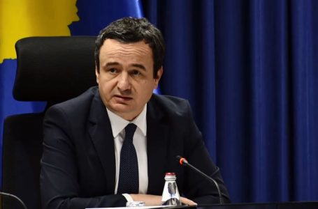 Kurti tregon si u pajtua për targat, situata në veri “mund të përkeqësohej në mënyrë të pakthyeshme”
