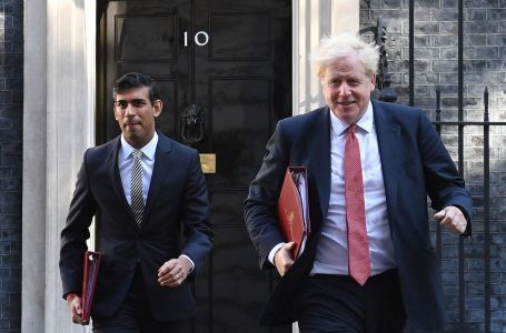 Boris Johnson tërhiqet, Rishi Sunak favorit për postin e kryeministrit të Britanisë së Madhe