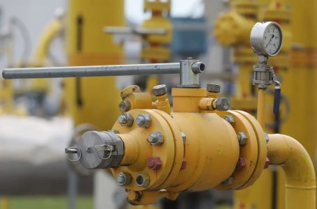 Çmimi i gazit në Evropë bie nën 100 euro për herë të parë që nga ndërprerja e furnizimeve nga Rusia