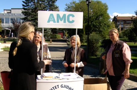 “Action for Mothers and Children” mban aktivitet për gjidhënien në Gjakovë
