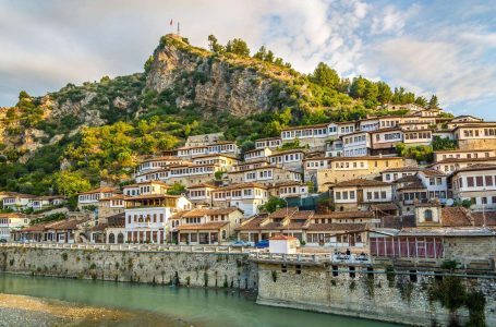 ​Shqipëri – Berati destinacioni i 400 mijë turistëve në 2022