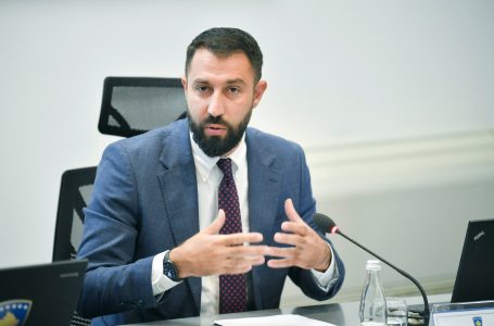 Krasniqi: Nuk kemi pranuar njoftim zyrtar për iniciativën për shkarkimin e kryetarëve në komunat veriore