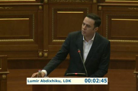 Abdixhiku, mësimdhënësve: Ju garantoj që pagat e juaja do t’i merrni