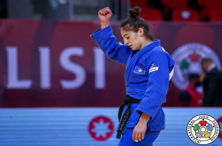 Nora Gjakova fiton medaljen e artë në Grand Slamin e Bakus