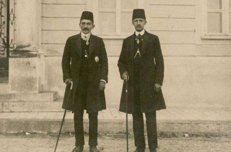 Hasan Prishtina dhe Ahmet Zogu në një fotografi