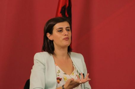 Saranda Bogujevci sqaron deklaratën e saj: Kam të dashur, jo të gjithë i kemi mundësitë të kemi një jetë tradicionale