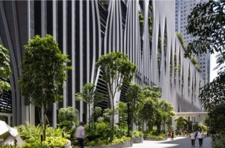 Hapet në Singapor rrokaqielli ‘biofilik’ me 80,000 bimë