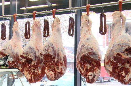 Nuk ka rritje të çmimit të mishit në Gjakovë