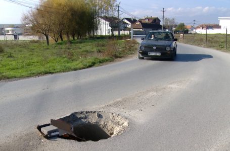 Banorët e rrugës “Fitim Domi” kërkojnë zgjidhje për pusetat e hapura