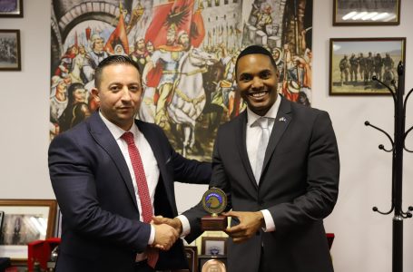 Mehaj në takim me kongresmenin Torres ripërsëritë kërkesën për bazë të përhershme ushtarake amerikane në Kosovë