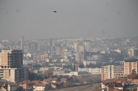 ​Ngrohja me lëndët djegëse po përkeqëson cilësinë e ajrit në vend