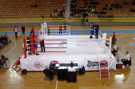 Në Gjakovë u mbajt turneu memorial i boksit “Xhafer Thaçi”