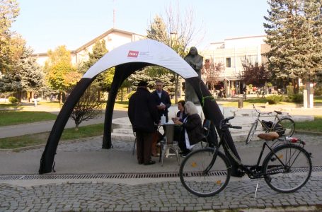 Infermierët shënuan Ditën Botërore të Diabetit me aktivitete në qendër të qytetit