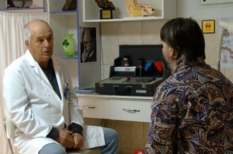 Dr.Besnik Bardhi: Temperaturat e ulëta ndikojnë në komplikime në fyt, gojë dhe hundë