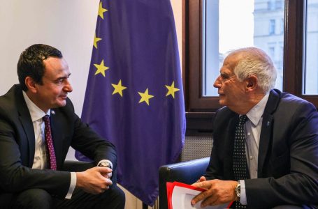 Çështja e targave, Borrell takon Kurtin në Berlin: Djegia e makinave e papranueshme, marrëveshjet duhet të respektohen